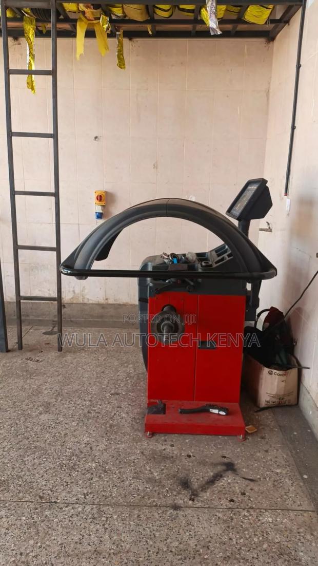 Heavy Duty High Quality Vehicle Wheel Balancer S282 - thumbnail 2