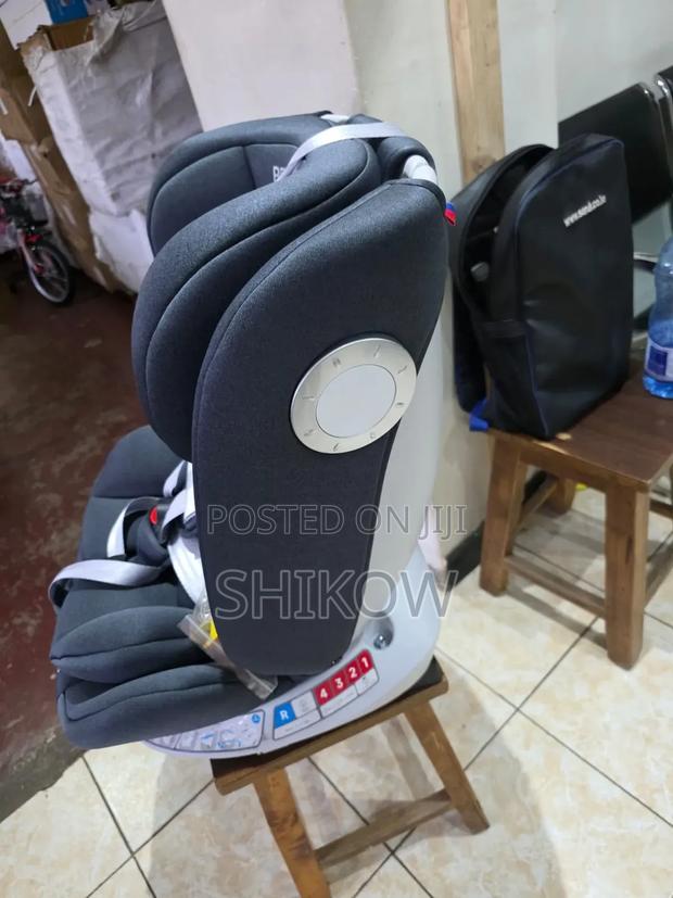 Beacood Isofix Car Seat – Dark Grey - main view