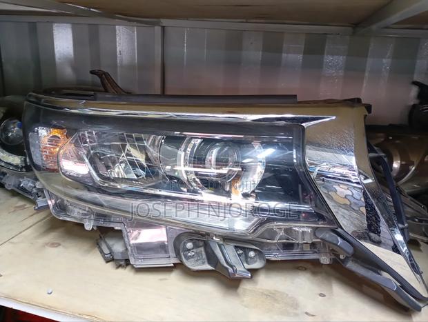 Prado 161 Headlight