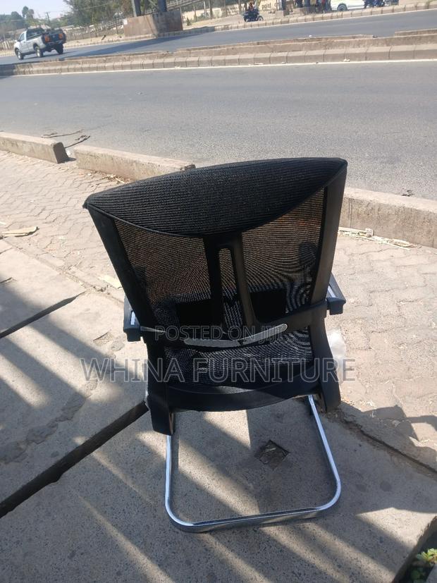 U-Base Chair - thumbnail 2