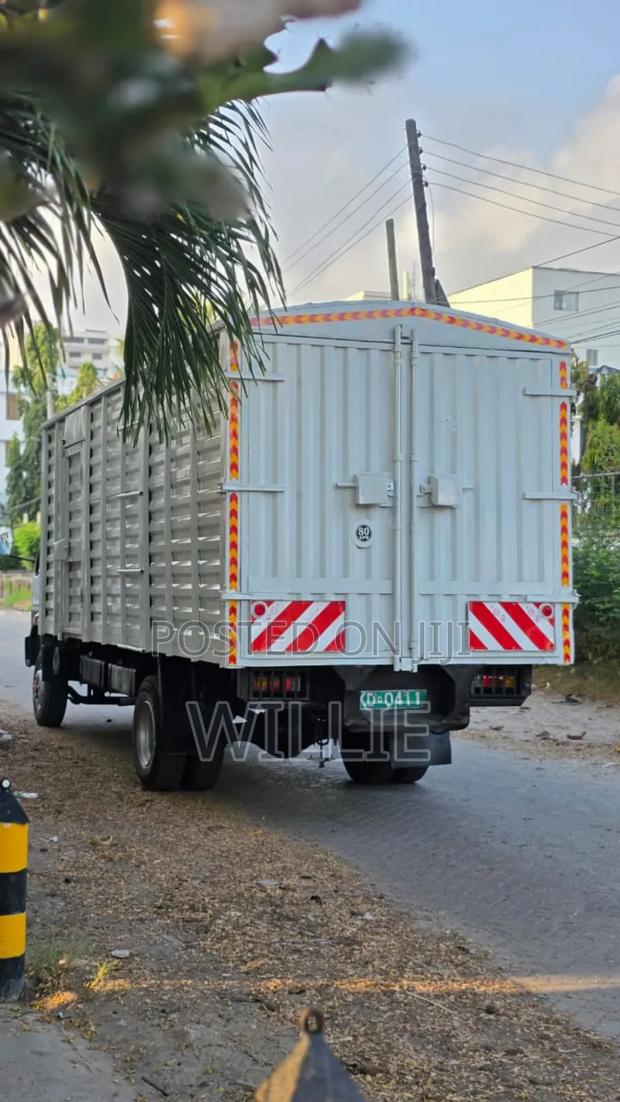 Mistubish Fh - thumbnail 5