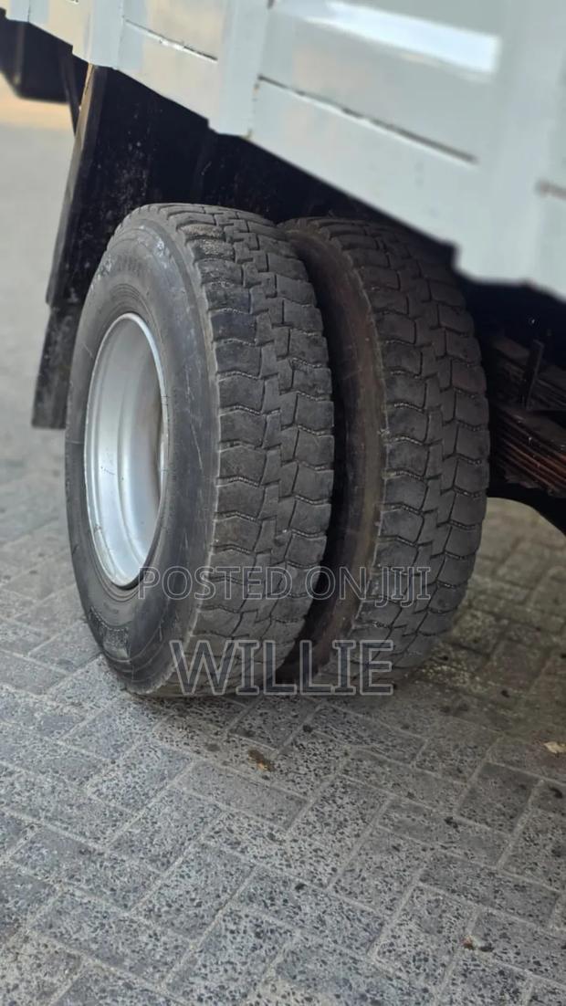 Mistubish Fh - thumbnail 7