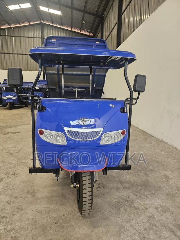 Diesel Cargo Trycicle - main view