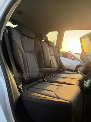 Subaru Forester Premium AWD 2019 Silver