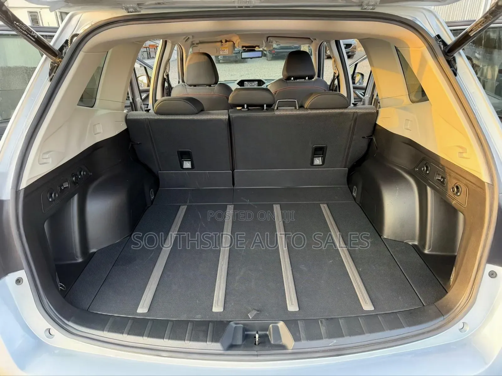 Subaru Forester Premium AWD 2019 Silver