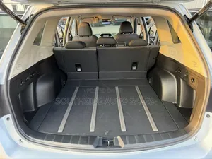 Subaru Forester Premium AWD 2019 Silver