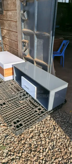 High Gloss Tv Stand