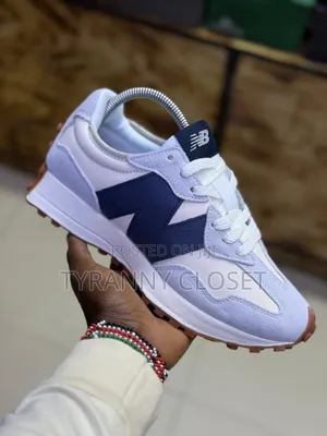 New Balance 327
