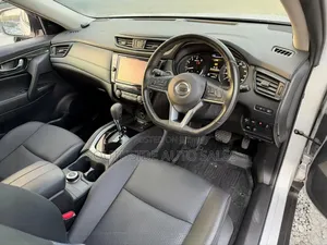 Nissan X-Trail 2.5 Petrol AWD 2019 Silver