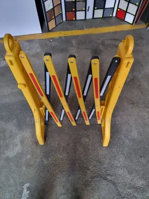 Portable Reflective Barier