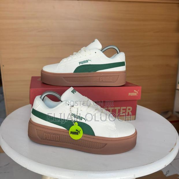 Puma Smash V3 Platform 

Shoes - main view