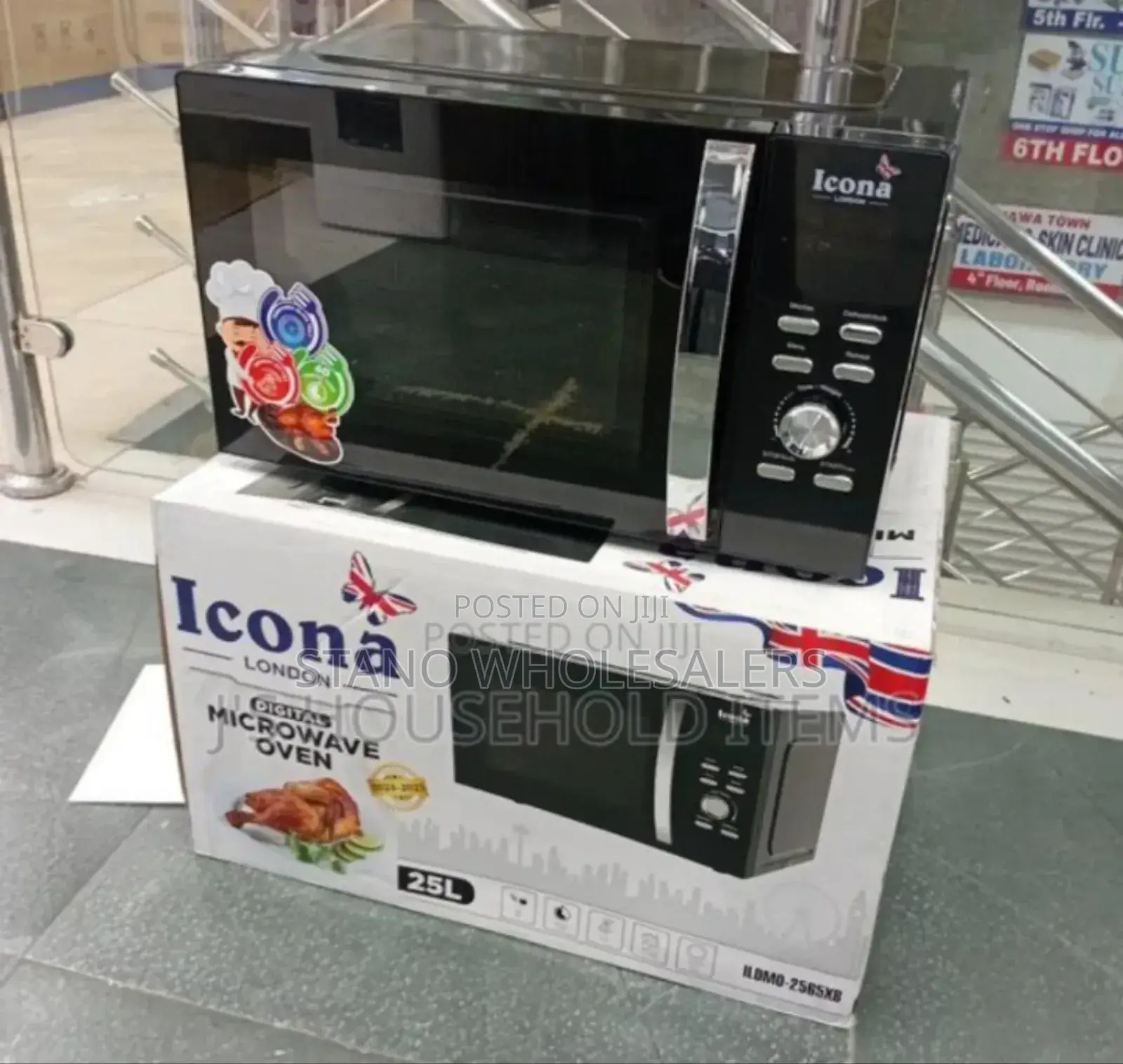 Colour Black Icona Manual Microwaves