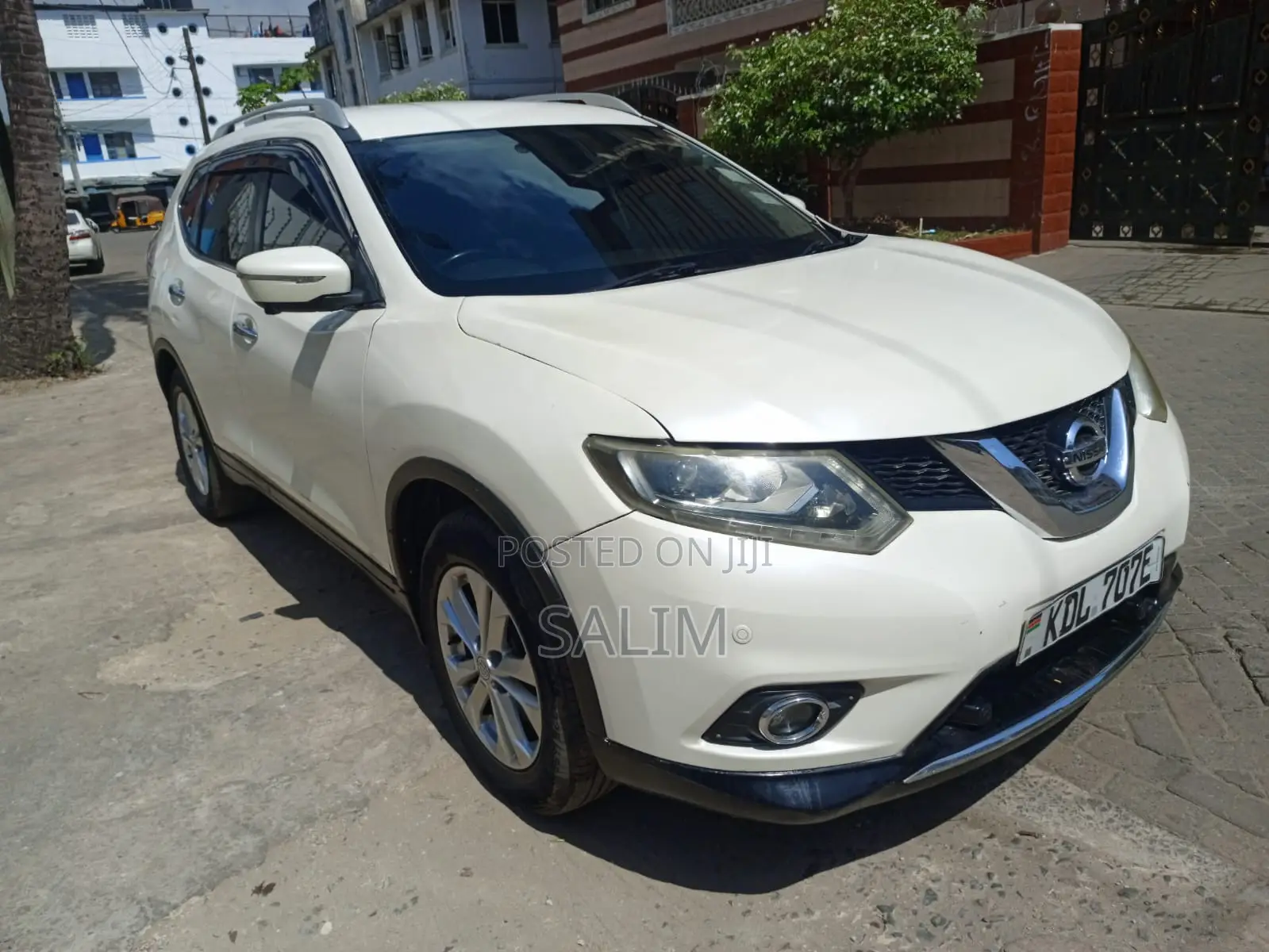 Nissan X-Trail 2.0 Petrol AWD 2016 White