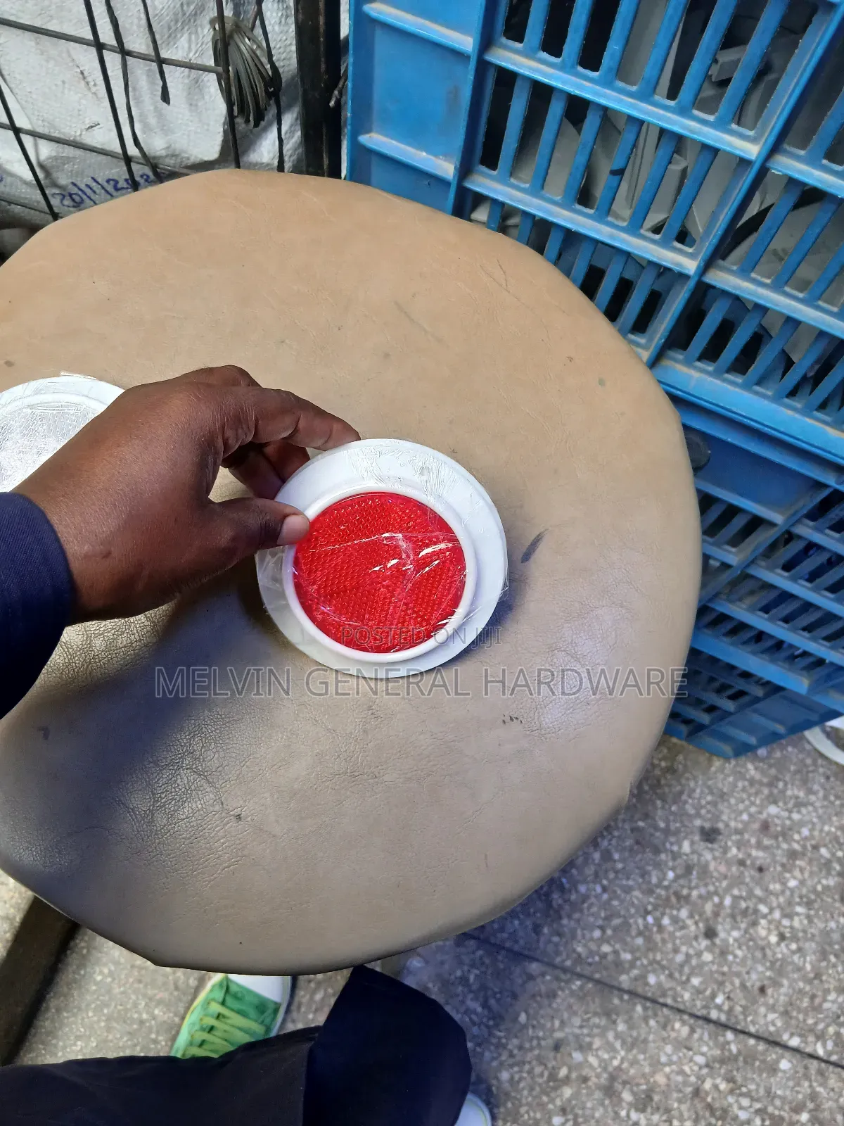 Round Reflectors (Red)
