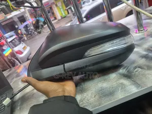 Hilux Revo   Side Mirror   With Indicator.
