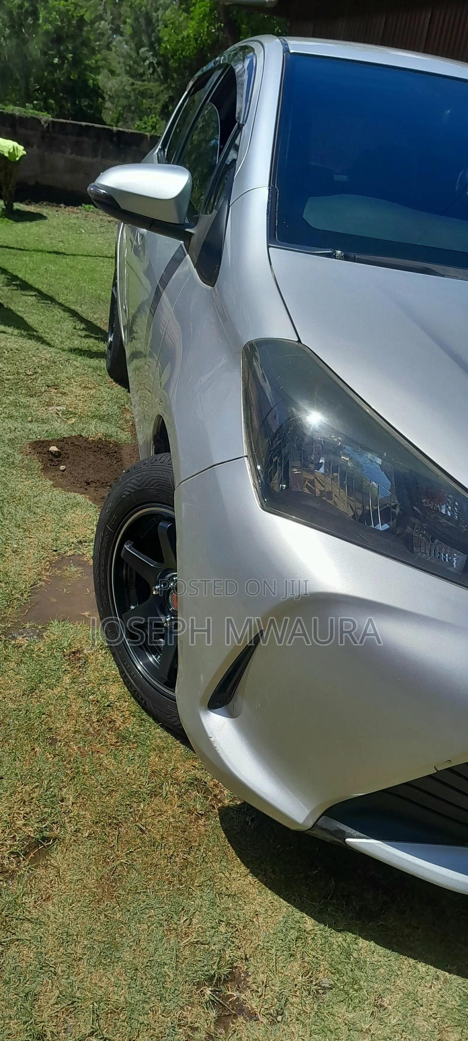 Toyota Vitz 1.3 AWD 5dr 2016 Silver