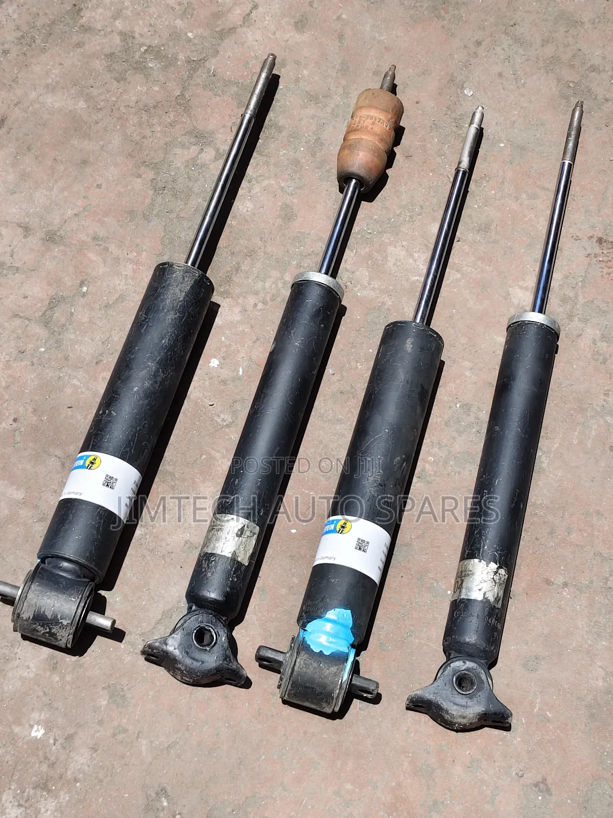 Mercedes Benz W126 Front and Rear Shocks