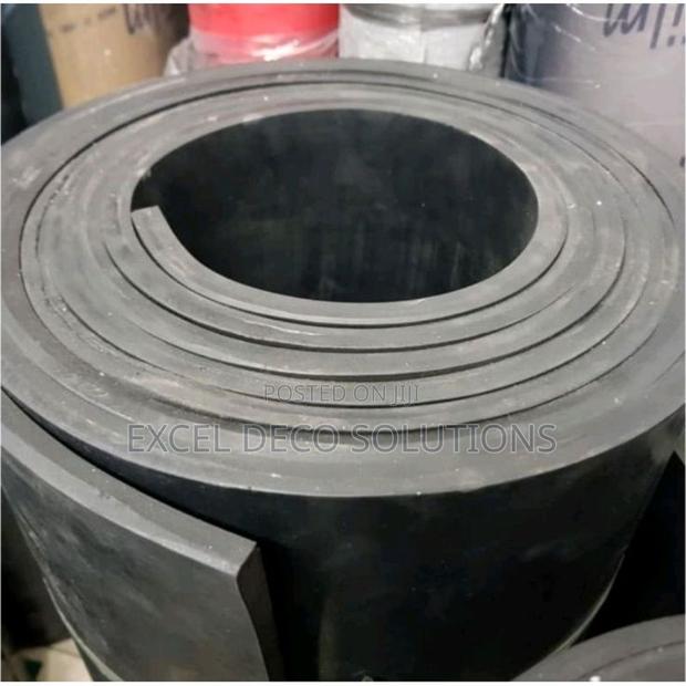 Heavy Duty Plain Rubber Mats – Gym Workshop Use