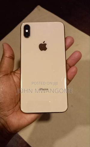 Apple iPhone XS Max 64 GB Gold - main view