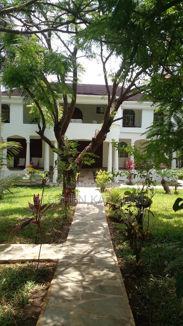 Furnished 8bdrm House in Cdv House Galu Beach, Ukunda for sale