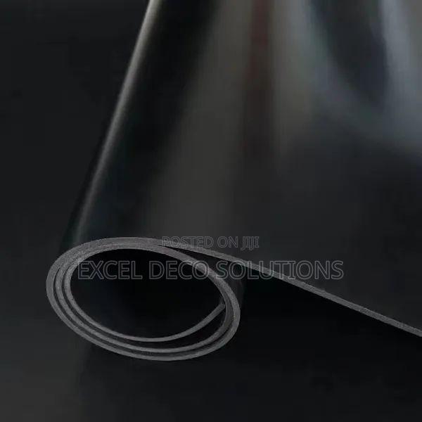 Heavy Duty Plain Rubber Mats – Long-Lasting Rubber Flooring