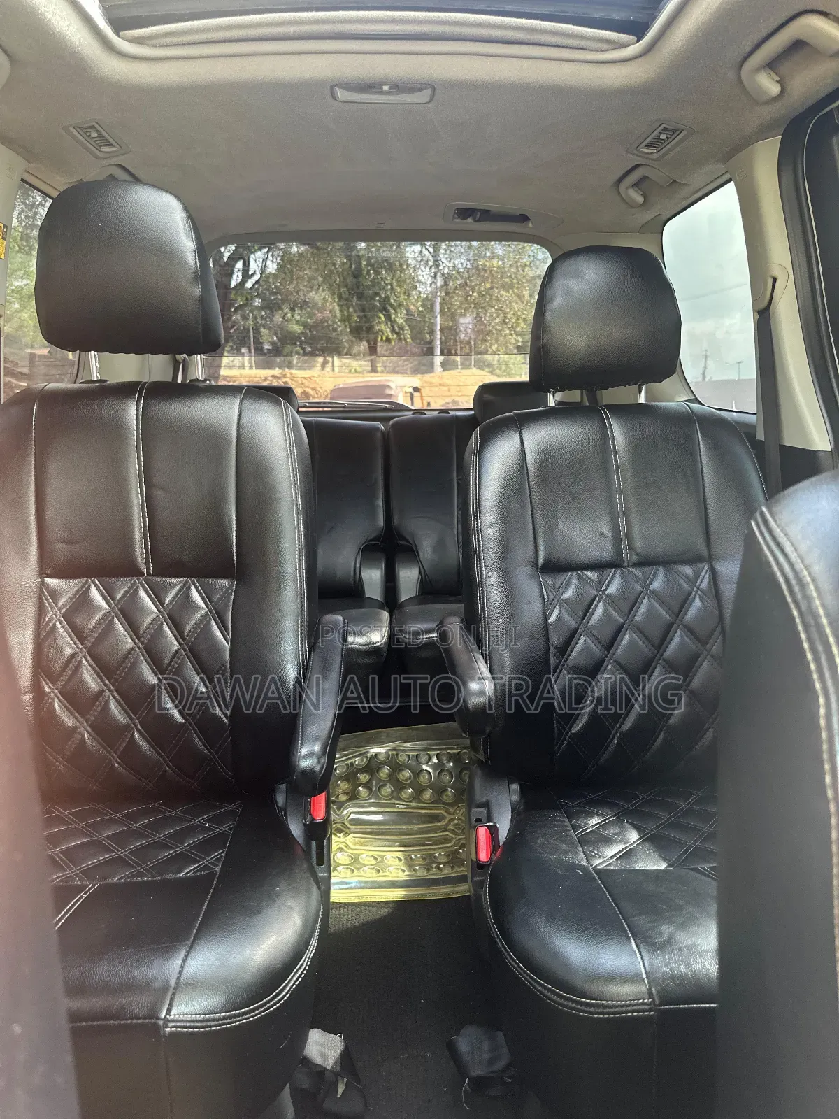 Toyota Voxy 2013 White