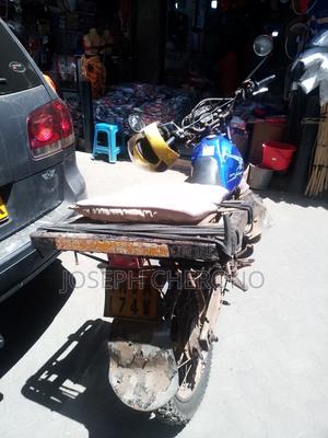 Suzuki 2017 Blue - main view