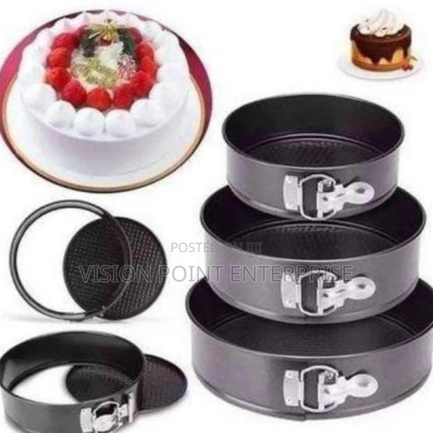 3 Round Baking Tins Set - main view