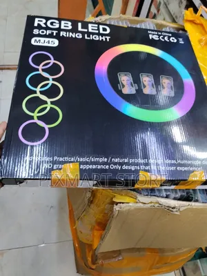 18" Ring Light With Triple Phone Holders