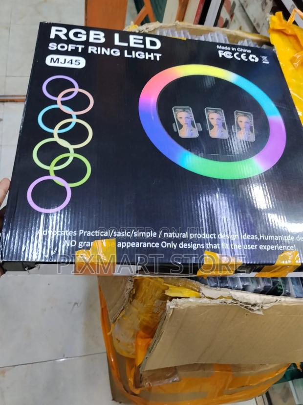 18" Ring Light With Triple Phone Holders - main view