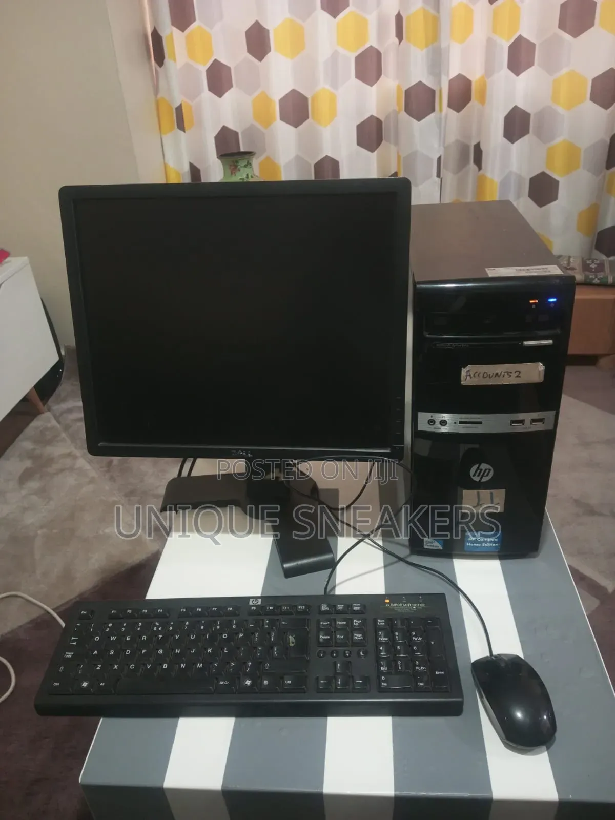 Desktop Computer HP 3GB Intel Pentium HDD+SSD 256GB
