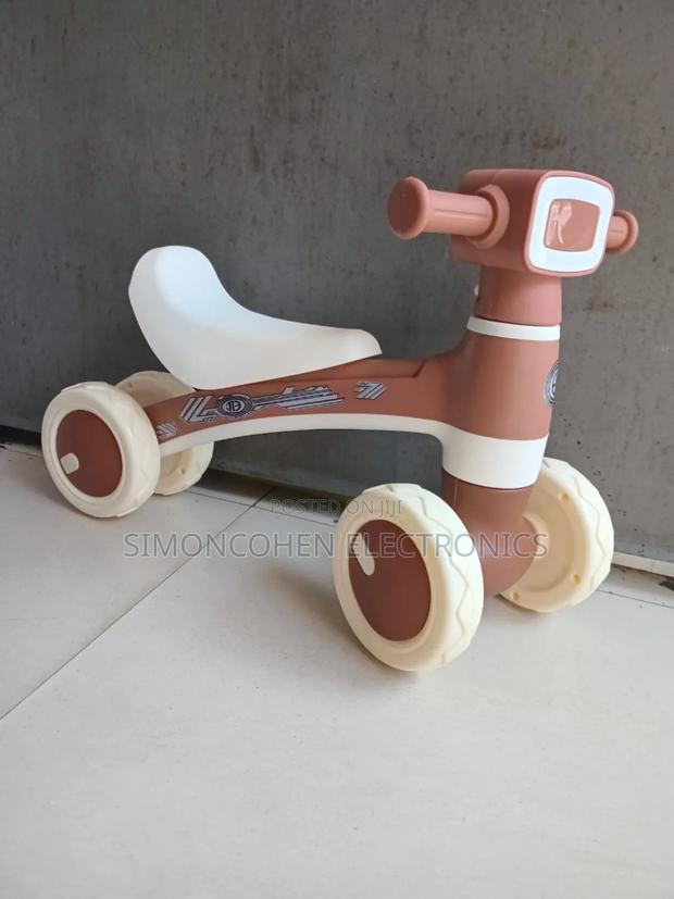 Musical 4-wheels Balance Bike