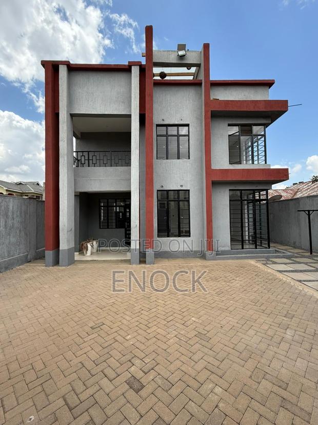 6bdrm Maisonette in Membley for sale