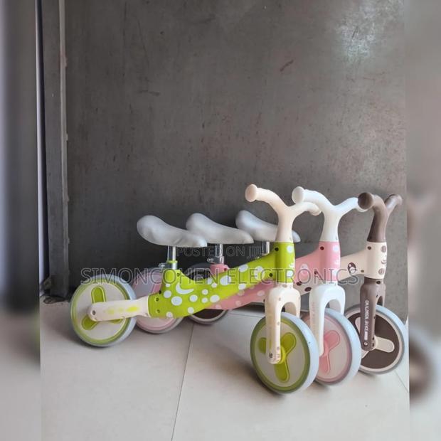 Balance Bike Size 12 - thumbnail 2