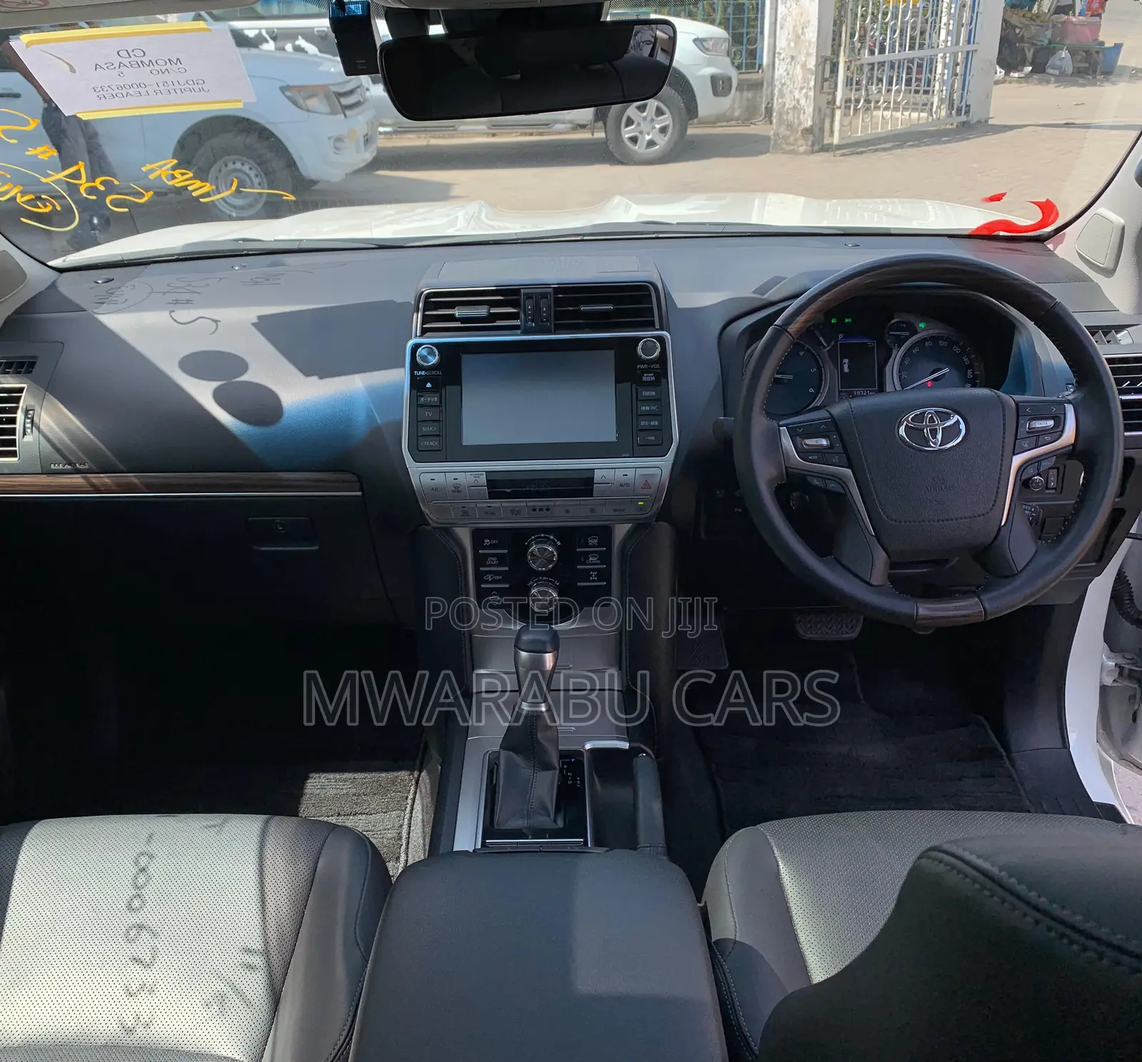 Toyota Land Cruiser Prado 2.8 2019 Beige