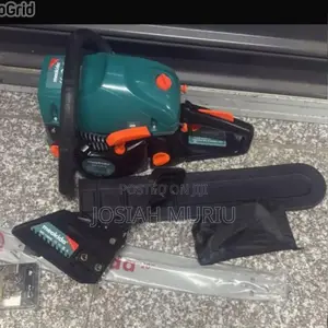Meakida Gasoline Chainsaw.