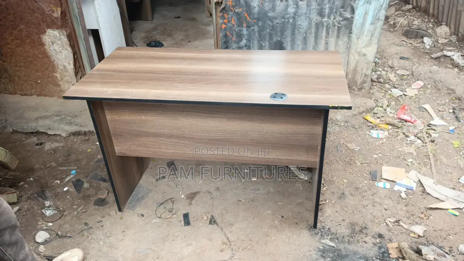 Office Desk/Table