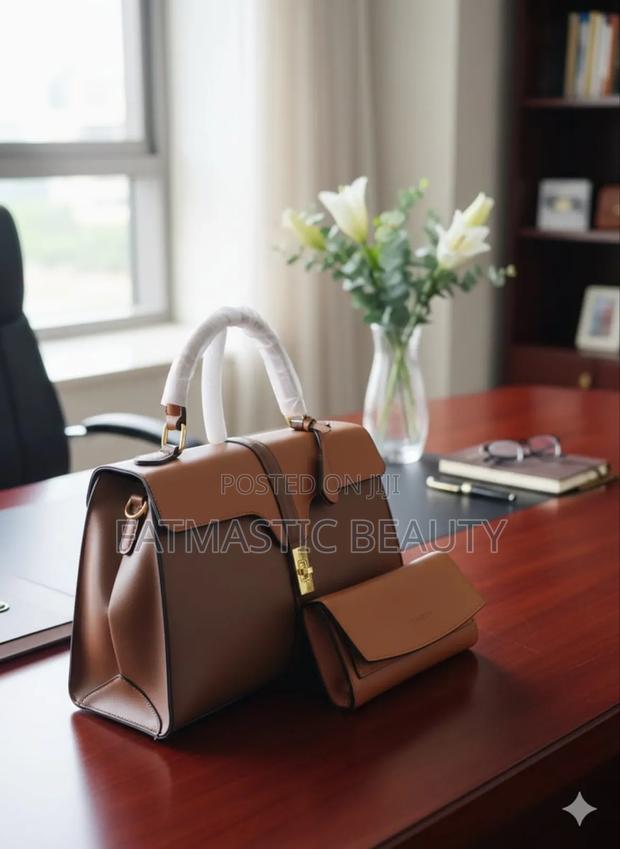 Cute Classy Handbag - thumbnail 3