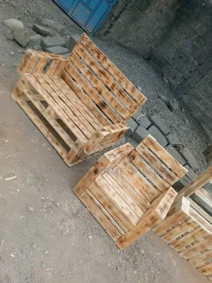 Pallet Seats Hardwood Pine Framed