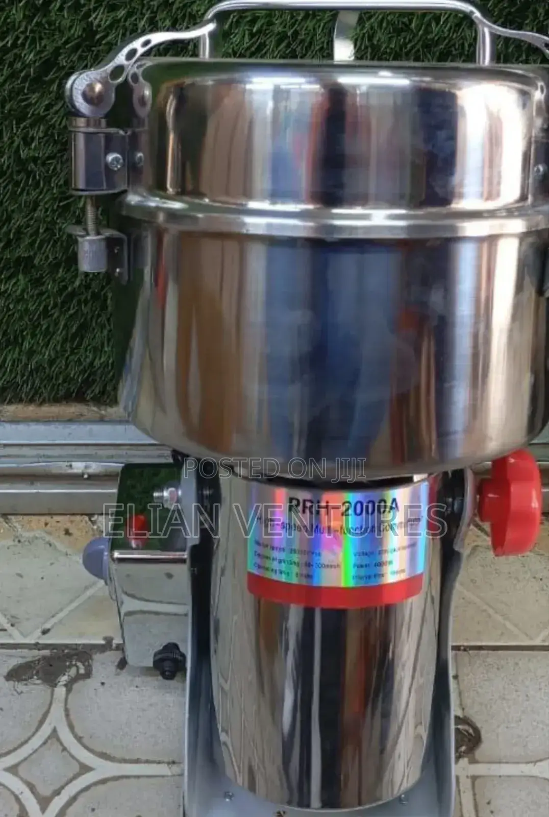 Brand New 2000 Grammes Flour Grinder