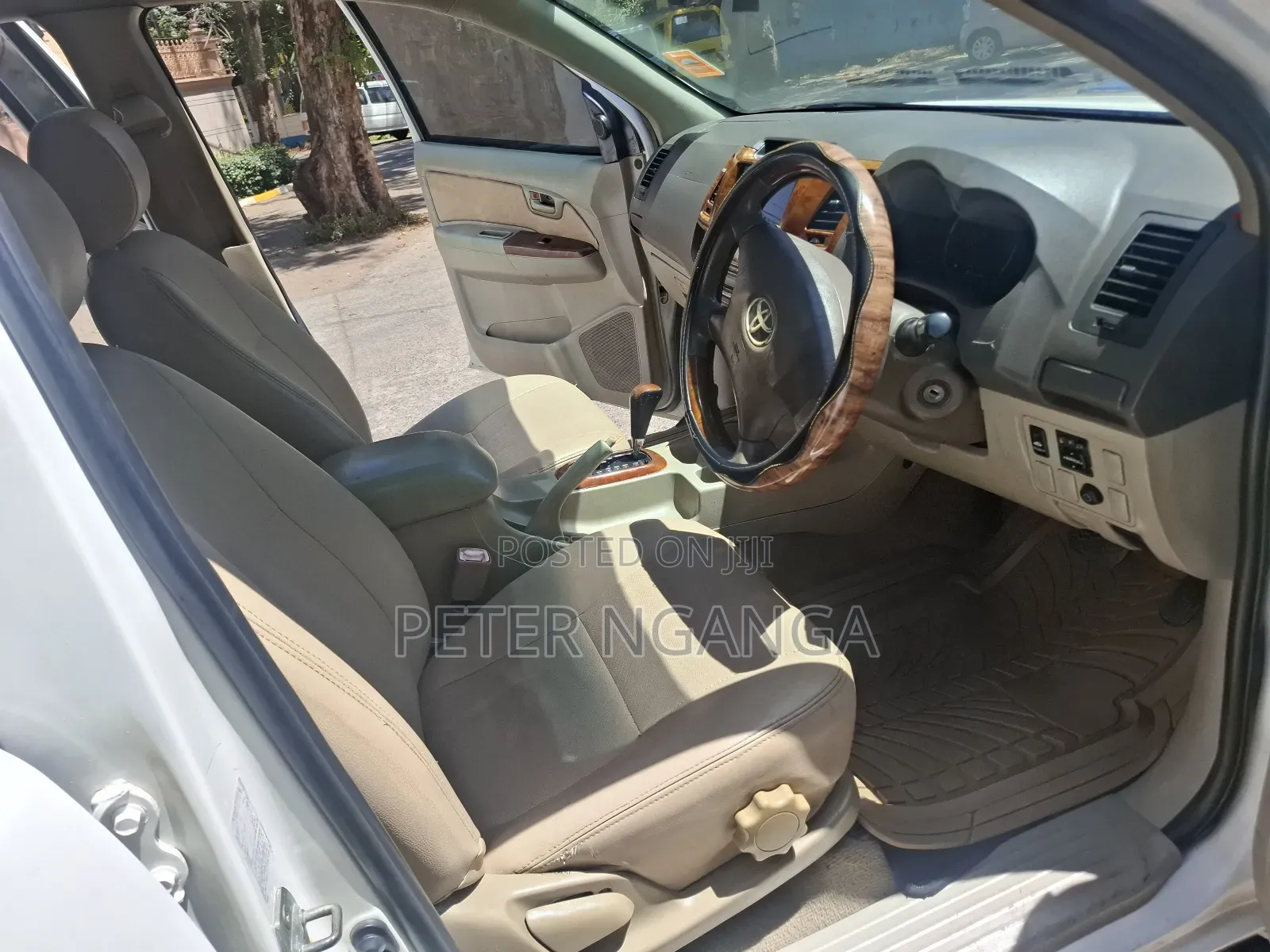 Toyota Hilux 3.0 D-4D 4x4 2012 White