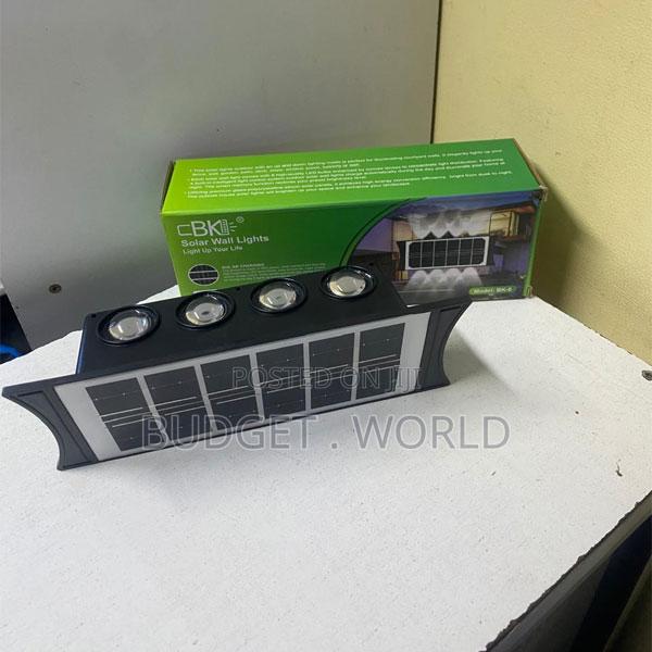 Outdoor Solar Wall Lamp 8 Led Warm White Glow - main view