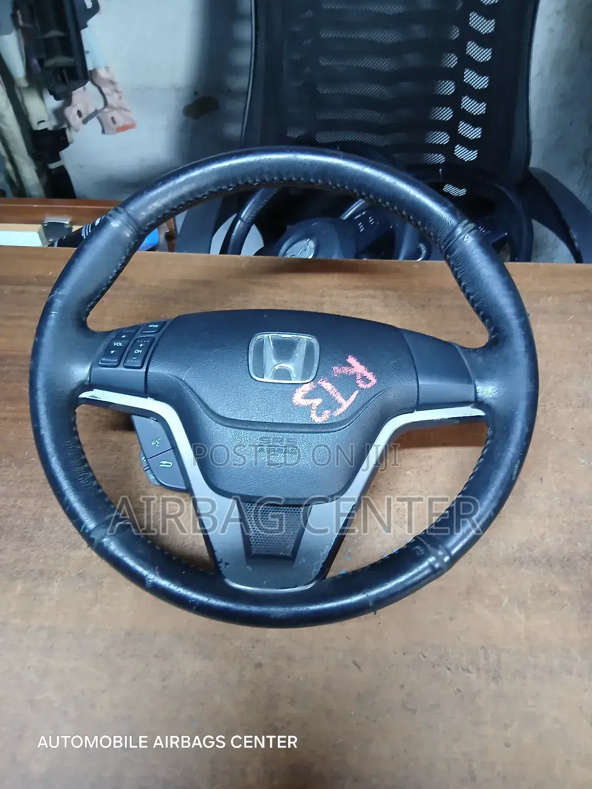 Honda Cr-v (Re4)Steering Wheel