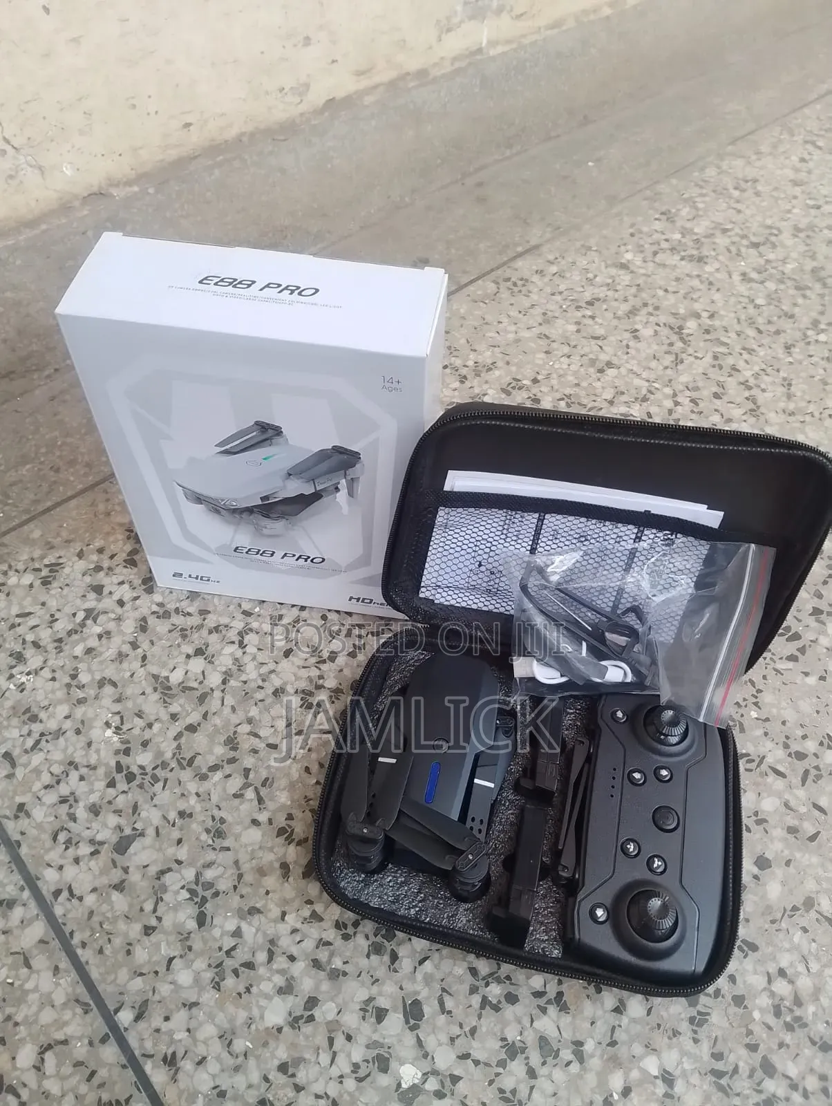 E88 Foldable Drone With Camera - Km