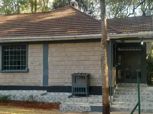 3bdrm Bungalow in Karen for rent