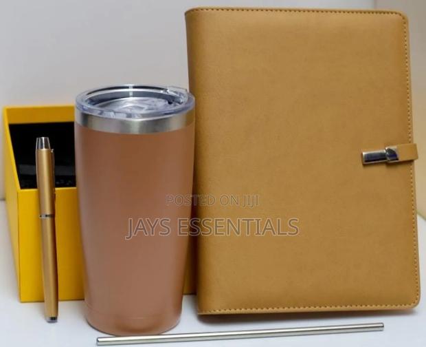 Signature Notebook Thermocup Gift Set