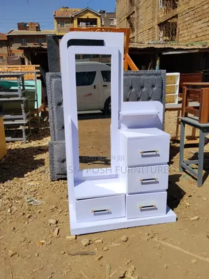 Stylish Cute White Dressing Table