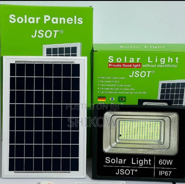 Solar Led Flood Light – Durable Outdoor Lighting Us-60w - main view