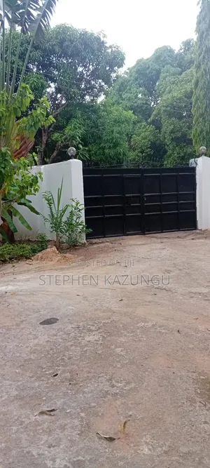 Furnished 3bdrm House in Private Home Near, Ukunda for sale