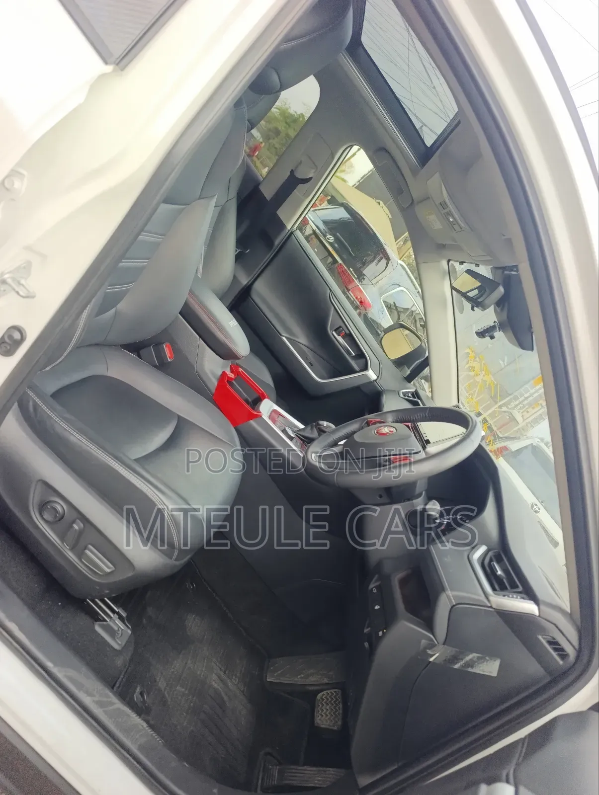 Toyota RAV4 2020 White